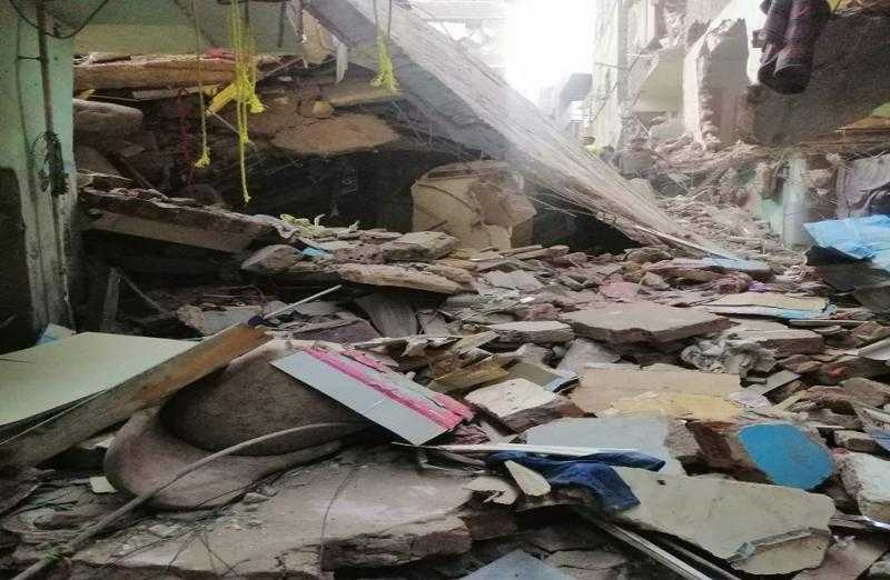 انهيار عقار من 4 طوابق في حدائق القبة