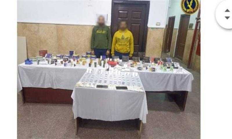 ضبط شخصين متهمين بالترويج لعقاقير مخدرة عبر «فيسبوك»