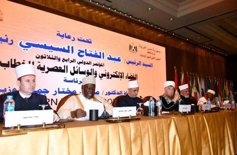 المفتي العام لمسلمي روسيا الاتحادية يؤكد ضرورة استخدام التكنولوجيا الحديثة في نشر الخطاب الديني الوسطي
