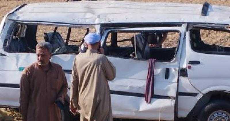 مصرع شخص وإصابة 10 آخرين في حادثي سير بالبحيرة