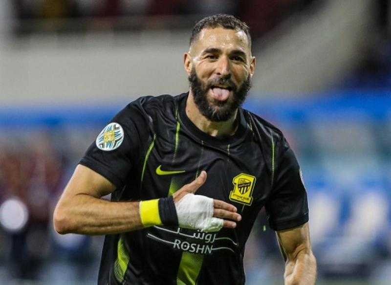 بنزيمة سعيد برباعية الاتحاد في مرمى الهلال بالدوري السعودي