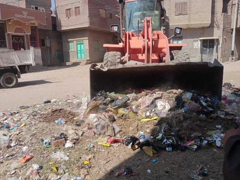 رفع 1800 طن قمامة من مدن وأحياء محافظة الغربية