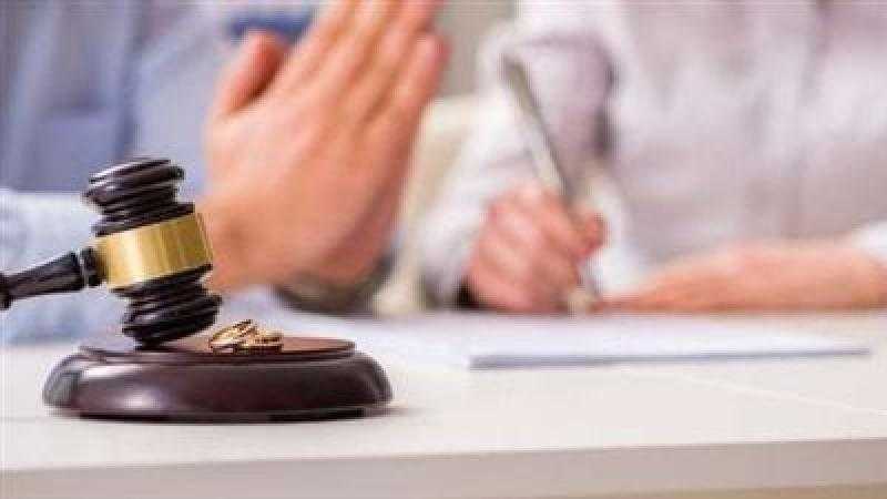 هل من حق الجد والجدة رفع دعوي لرؤية الصغير؟