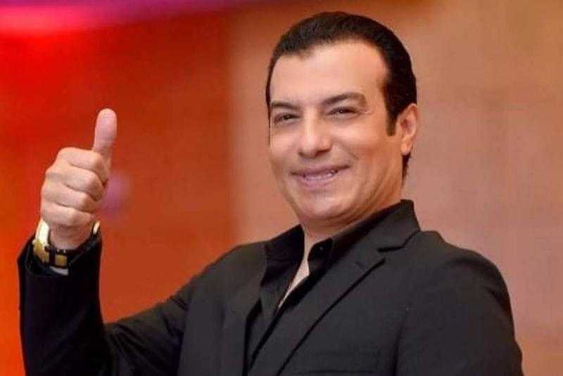 إيهاب توفيق يحيي حفلا لدعم وتأييد الرئيس السيسي بالدقي