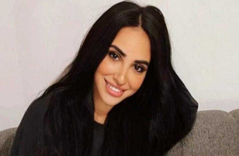 آية سماحة تُروج لـ”على باب العمارة”