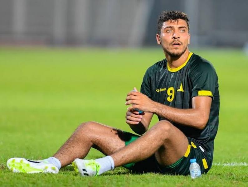 وكيل محمد شريف يوضح.. حقيقة عودة اللاعب للأهلي أو انضمامه للزمالك