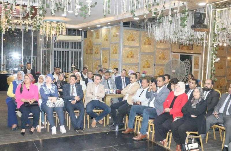 حزبا الأحرار الاشتراكيين والريادة ينظمان مؤتمرا جماهيريا بالجيزة لدعم المرشح الرئاسي عبد الفتاح السيسي