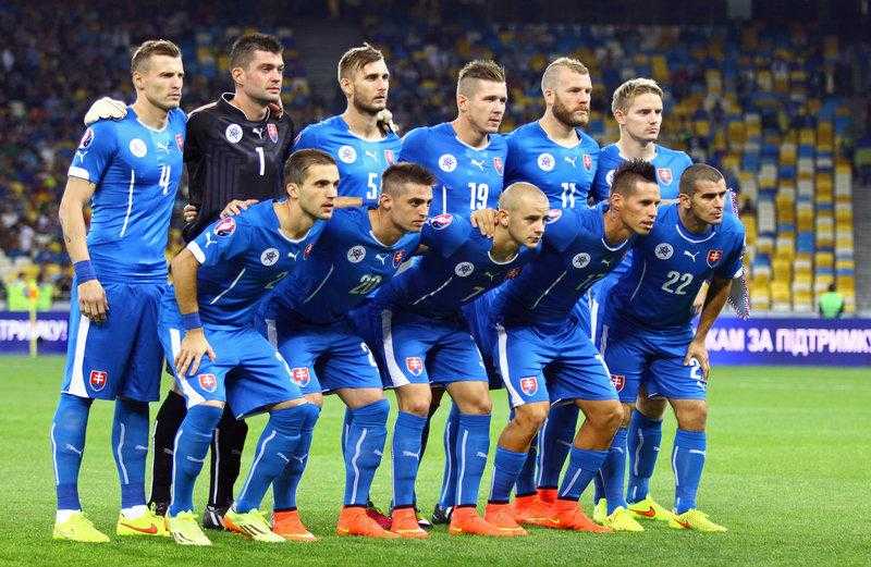 سلوفاكيا تفوز على أيسلندا وتبلغ نهائيات أمم أوروبا للمرة الثالثة في تاريخها