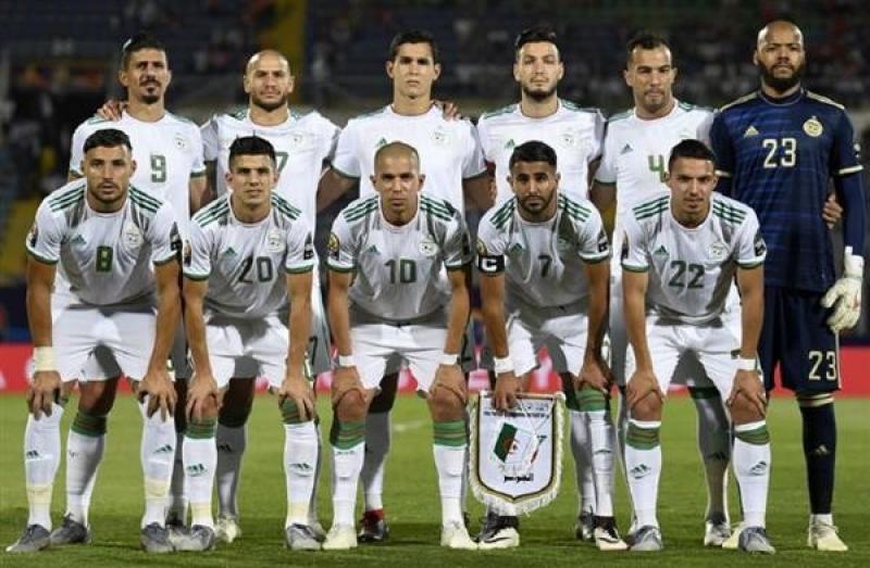 حكام من رواندا لإدارة مباراة الجزائر وموزمبيق في تصفيات كأس العالم