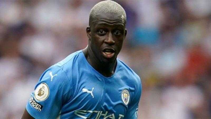 بينجامين ميندي يعلن مقاضاة مانشستر سيتي
