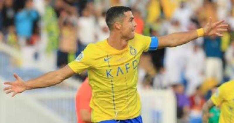 رونالدو ينافس كنو ولاعب الطائي على جائزة أفضل هدف
