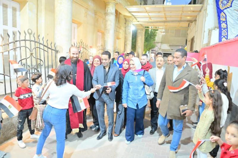 وفد من أمانة حزب مستقبل وطن بمحافظة قنا يزور الكنيسة الإنجيلية بالمحافظة