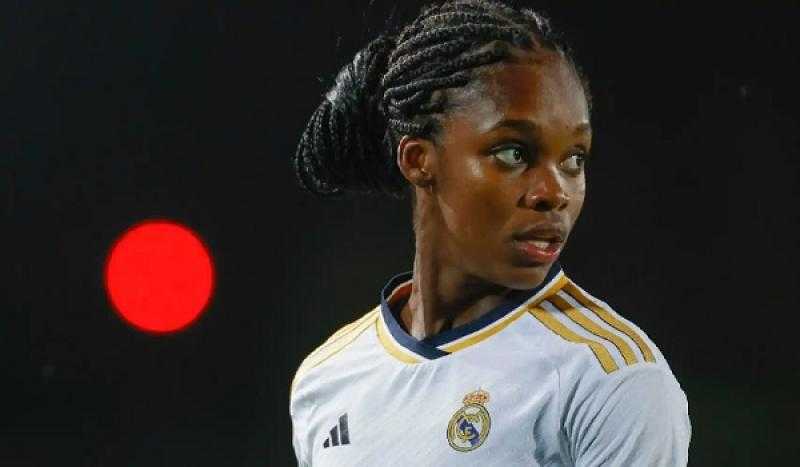 كايسيدو نجمة ريال مدريد تفوز بجائزة الفتاة الذهبية لعام 2023‏
