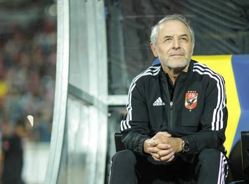 مدافع الأهلي السابق: كولر يرتكب أخطاء ولكن الهجوم عليه غير مبرر