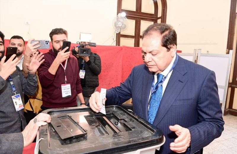 وكيل مجلس النواب يدلي بصوته في الانتخابات الرئاسية