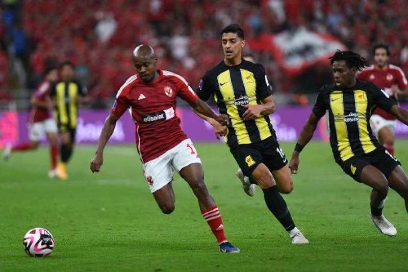 بيرسي تاو: كولر جعل الأهلي أقوى .. ونستحق الفوز على اتحاد جدة
