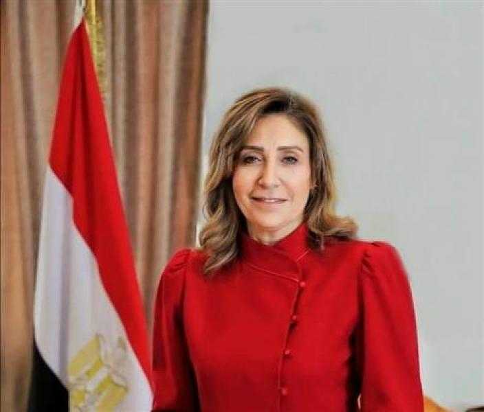وزيرة الثقافة تعلن تعليق الأنشطة والفعاليات ثلاثة أيام حدادًا على رحيل أمير الكويت