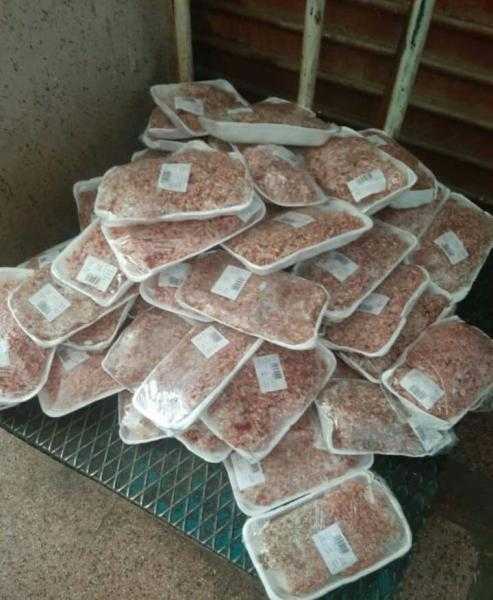 بيطري الأقصر تضبط 91 كيلو لحوم منتهية الصلاحية بحملات على المحلات.. صور