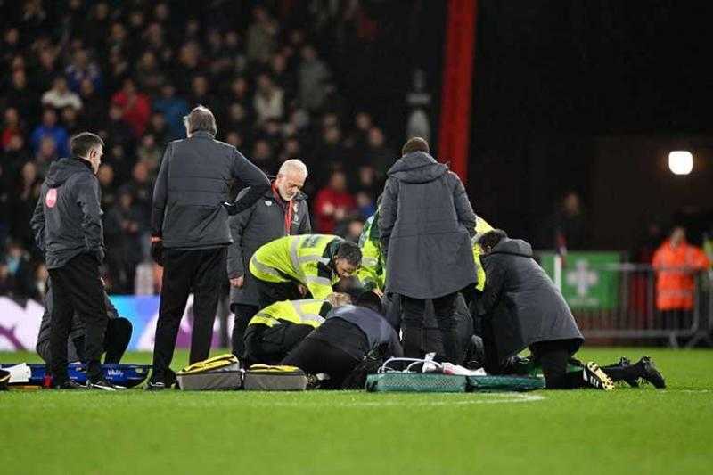 عقب تعرض لاعب لسكتة قلبية.. إعادة مباراة لوتون وبورنموث كاملة