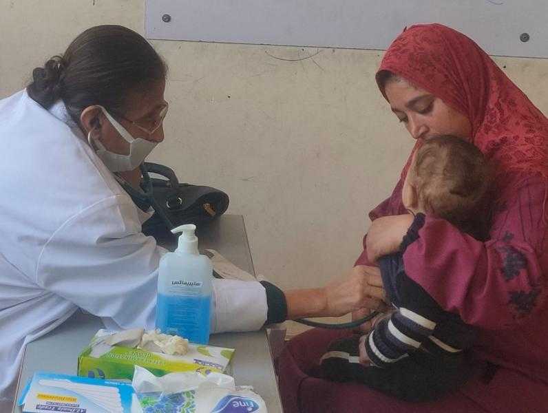 انطلاق قافلة طبية علاجية مجانية لمدة يومين بقرية الخليج في مركز المنصورة