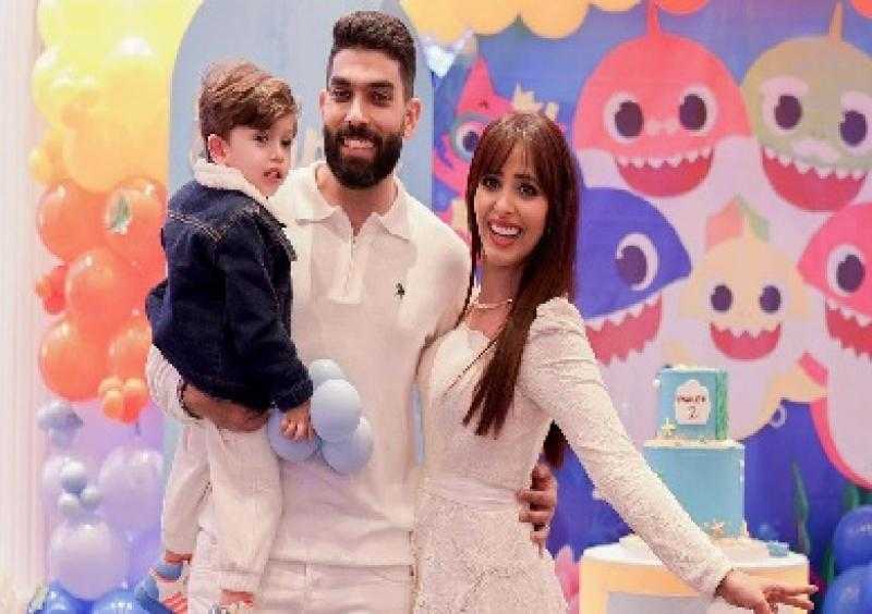رنا سماحة تطرح أحدث أغنياتها بمشاركة زوجها