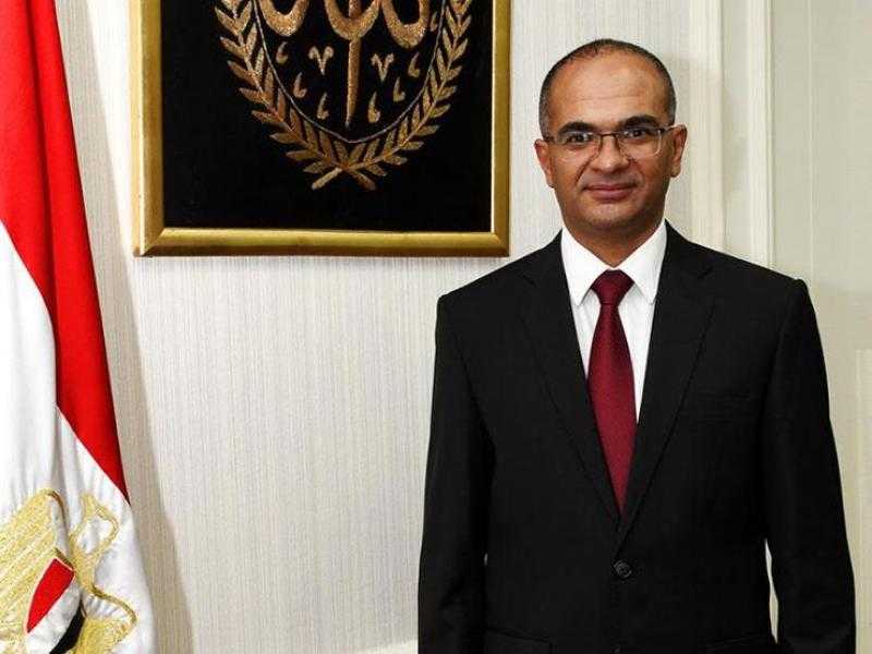 نائب وزير الإسكان يناقش فرص تطوير عدادات المياه الذكية بتكنولوجيا وصناعة مصرية متكاملة