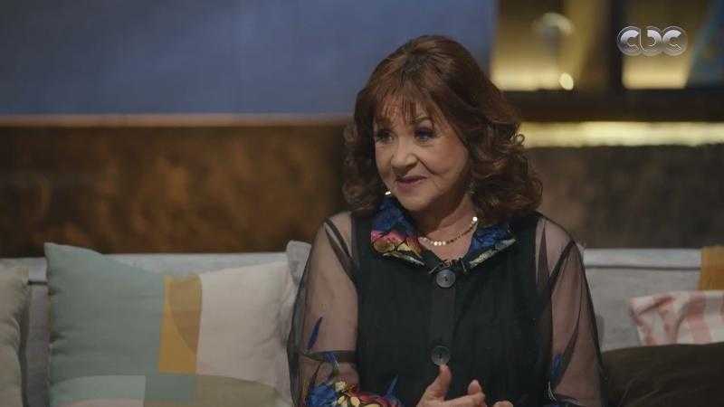 هناء الشوربجي تكشف عن بداياتها الفنية وسبب غيابها عن اللقاءات التليفزيونية