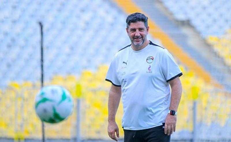 فيتوريا: الأندية المصرية تعامل اللاعب بشكل مختلف