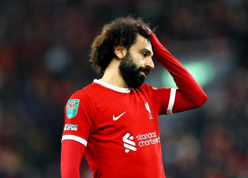 محمد صلاح يقود هجوم ليفربول في مواجهة بيرنلي