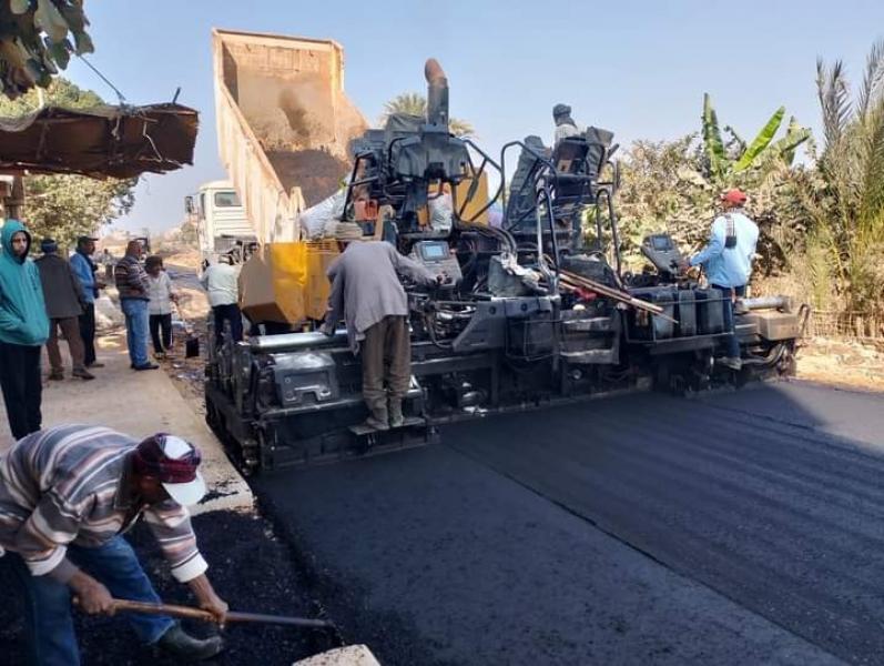 محافظ أسيوط: استكمال رصف طريق كوبري المرور إلى كوبري الخياط بالبداري | صور