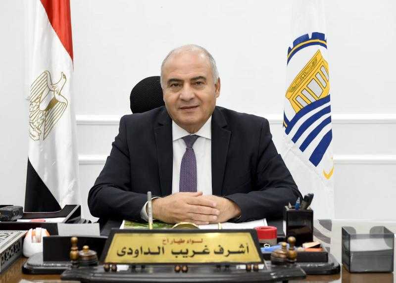 محافظ قنا يتابع الموقف التنفيذي لمشروعات الخطة الاستثمارية