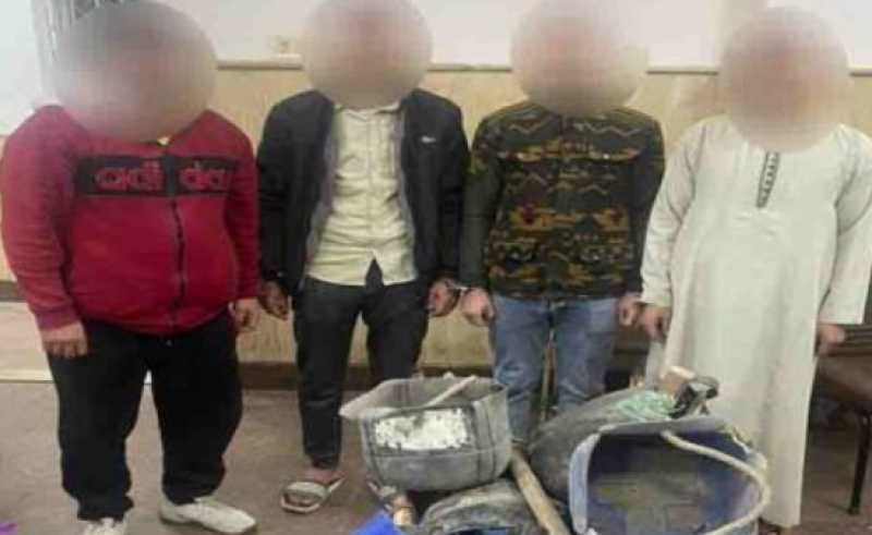حبس 4 متهمين لتنقيبهم عن الآثار داخل أحد العقارات بالخليفة