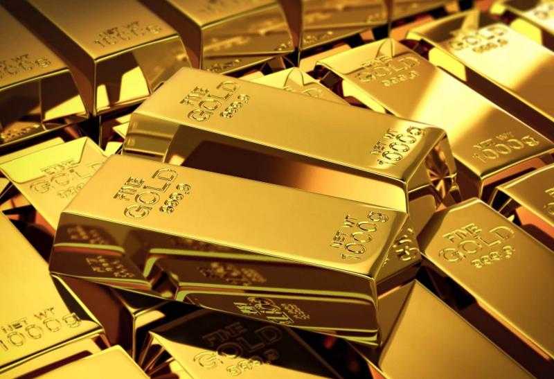 رئيس شعبة الذهب : حركة البيع والشراء طبيعية ومستمرة بالمحال ولا حقيقة لتوقفها