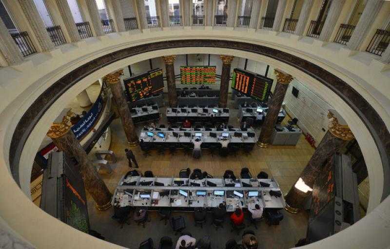المستثمرون الأجانب يكثفون الشراء في الأسهم المصرية