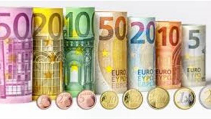 سعر اليورو مقابل الجنيه اليوم الإثنين في البنوك المصرية