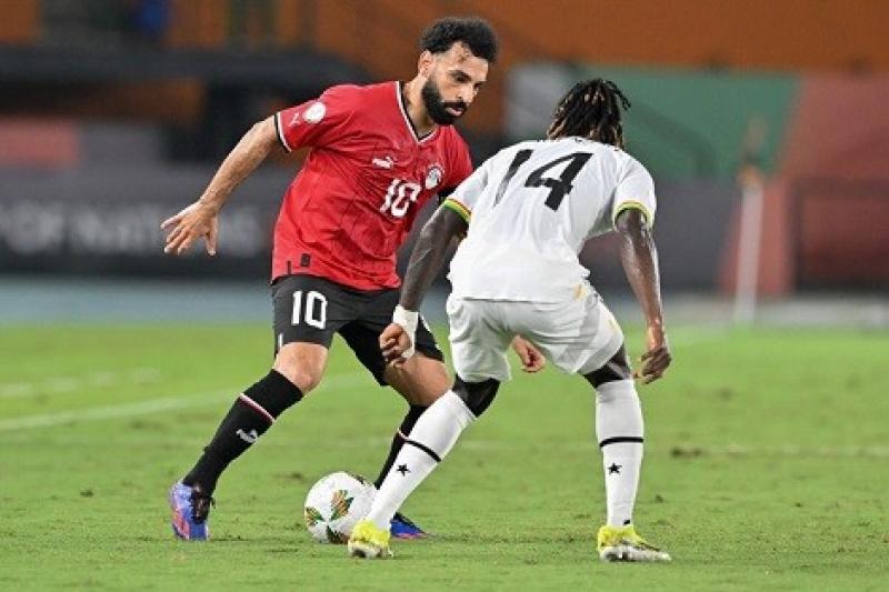عبد اللطيف: الضغوطات أحد أسباب إصابة صلاح