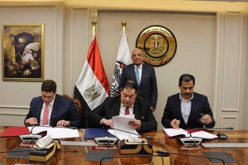 بالشراكة مع ”تحالف مصري أجنبي”.. وزير قطاع الأعمال العام يشهد توقيع اتفاقية إنشاء وتأسيس شركة جديدة لرفع تركيز خام الفوسفات