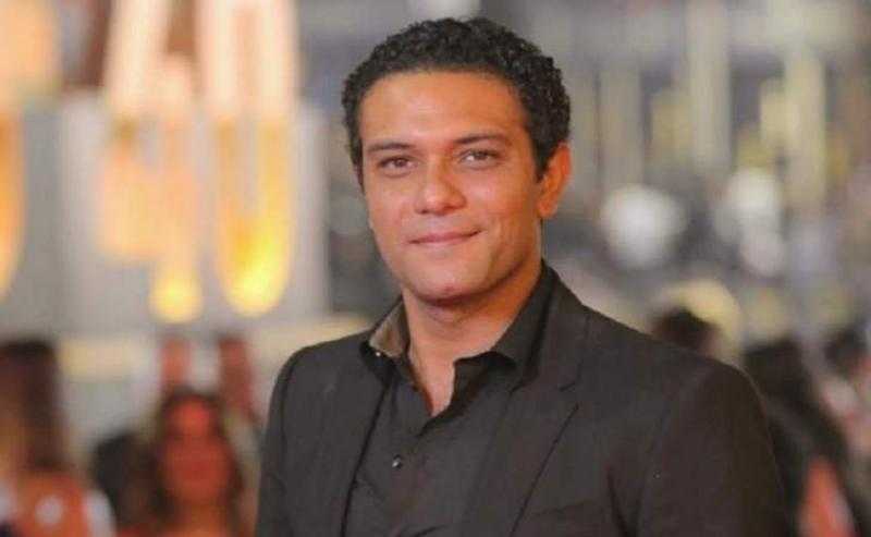 آسر ياسين يتعاون مع المخرج هاني خليفة في مسلسل الساعة 5
