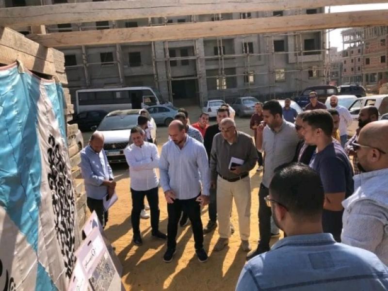 مسئولو الإسكان يتابعون الأعمال الجاري تنفيذها بـ”سكن لكل المصريين” بحدائق العاصمة