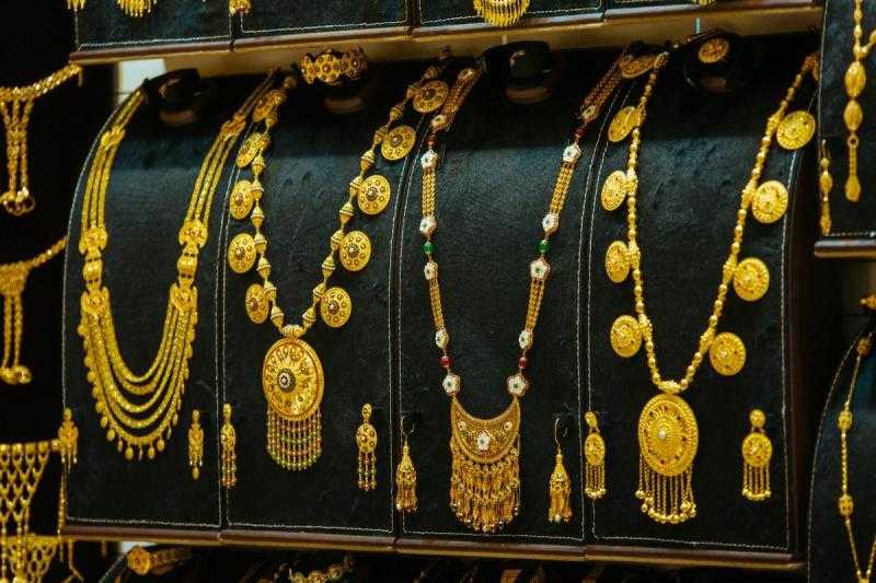تراجع أسعار الذهب بعد رفع سعر الفائدة