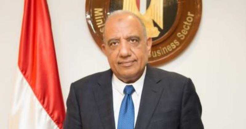 وزير قطاع الأعمال العام يكشف عن خطة لتقليل الاستيراد وتخفيف الضغط على موارد الدولار