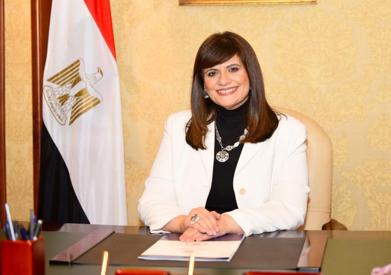 توضيح هام من وزارة الهجرة بشأن تحول 20% من دخل المصريين بالخارج بالعملة الأجنبية
