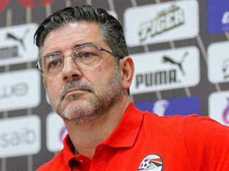 اتحاد الكرة يصدر بيانا بشان إقالة فيتوريا بعد قليل