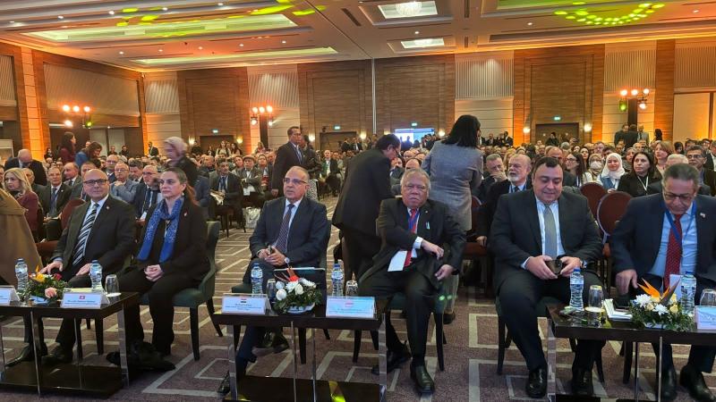 وزير الري يشهد افتتاح فعاليات الدورة الخامسة لمنتدى البحر المتوسط للمياه في تونس