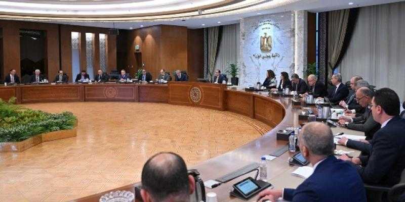 رئيس الوزراء يتابع جهود توافر السلع والمنتجات مع اقتراب شهر رمضان