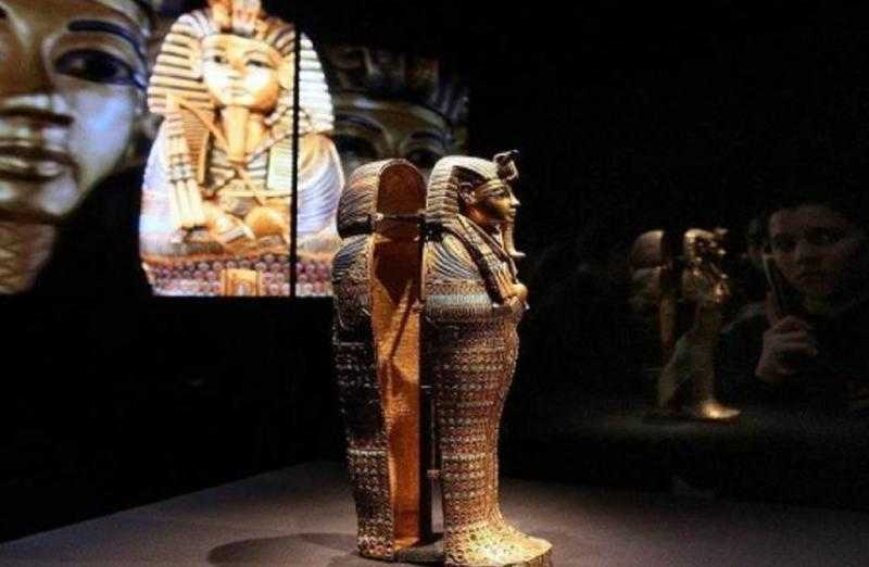 عالمة مصريات: معرض توت عنخ آمون تجربة غامرة للغوص في تاريخ مصر القديم