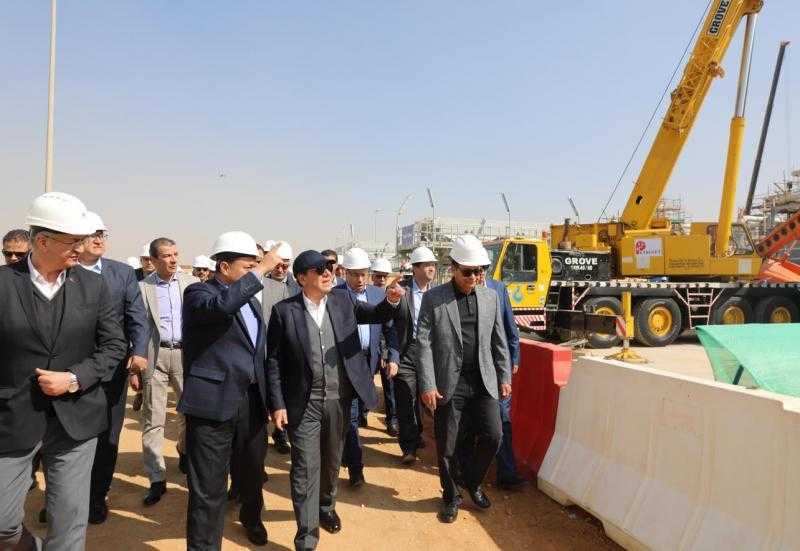 وزير البترول بتفقد توسعات محطة ضواغط غاز دهشور ومركز التحكم التبادلي الجديد