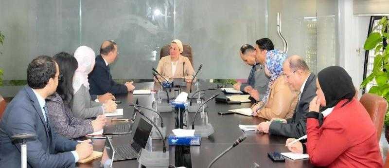 وزيرة البيئة تناقش مع المدير الإقليمي لمنظمة اليونيدو في مصر التعاون في الربط بين الصناعة والبيئة