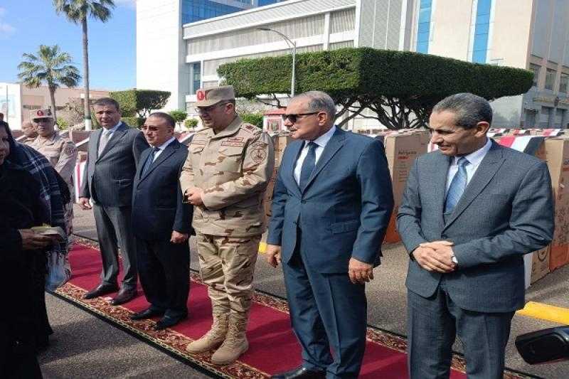 رئيس البنك الزراعي يشهد احتفال المنطقة الشمالية العسكرية بتوزيع الأجهزة الكهربائية للأسر الأولي بالرعاية «صور»