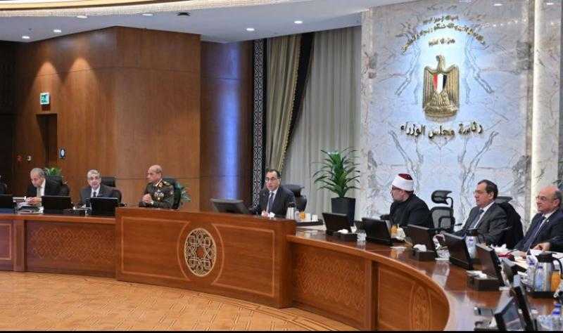مدبولي يوجه الوزراء بتفعيل مخرجات المرحلة الأولى للحوار الوطني
